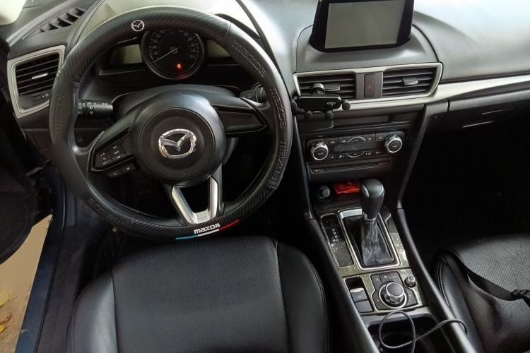 Used Mazda 3 Axela 2017 Sedan 1.5L Automatic Luxury Model Emission Standard China V Center Console