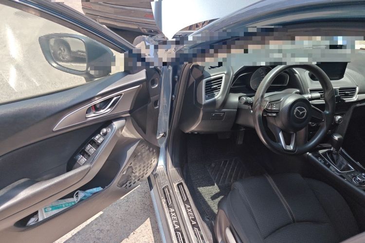 Used Mazda 3 Axela 2017 Sedan 1.5L Automatic Luxury Model Emission Standard China V Driver Seat