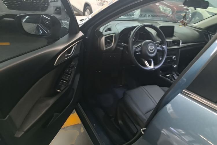 Used Mazda 3 Axela 2017 Sedan 1.5L Automatic Luxury Model Emission Standard China V Driver Seat