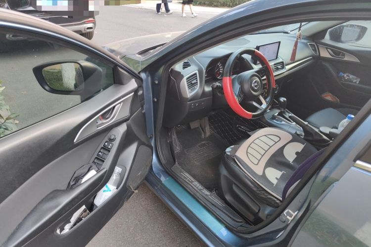 Used Mazda 3 Axela 2017 Sedan 1.5L Automatic Comfort Model Emission Standard China V Driver Seat