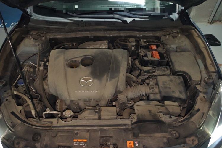Used Mazda 3 Axela 2017 Sedan 2.0L Automatic Flagship Model China V Standard Engine Bay