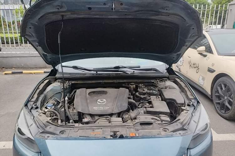 Used Mazda 3 Axela 2017 Sedan 1.5L Automatic Luxury Model Emission Standard China V Engine Bay
