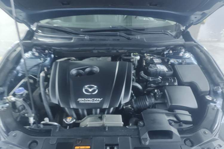 Used Mazda 3 Axela 2017 Hatchback 2.0L Automatic Sport Model China V Emission Standard Engine Bay
