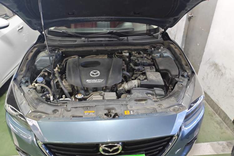 Used Mazda 3 Axela 2017 Sedan 1.5L Automatic Luxury Model Emission Standard China V Engine Bay