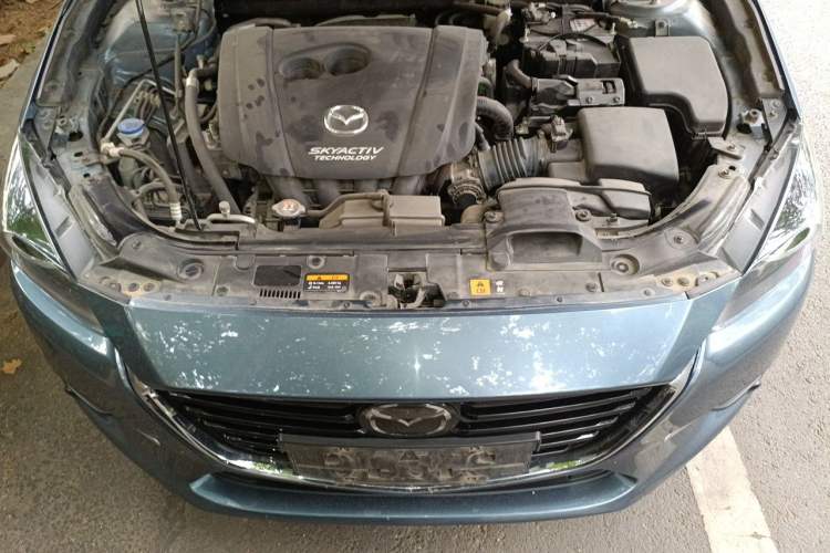 Used Mazda 3 Axela 2017 Sedan 2.0L Automatic Flagship Model China V Standard Engine Bay