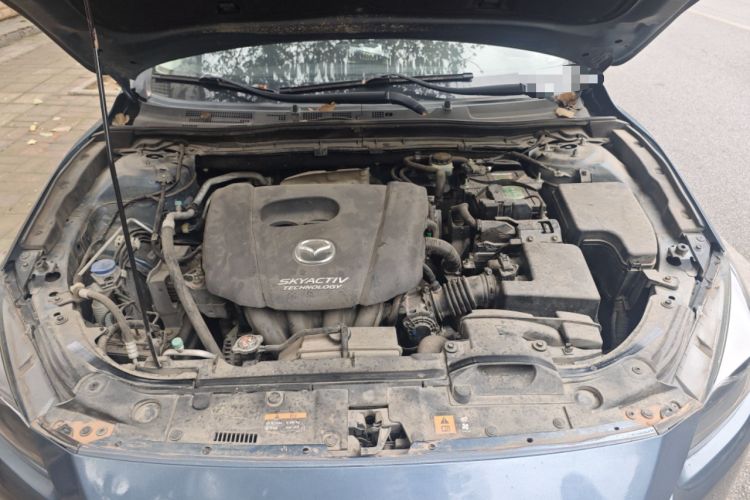 Used Mazda 3 Axela 2017 Sedan 1.5L Manual Luxury Model Emission Standard China V Engine Bay