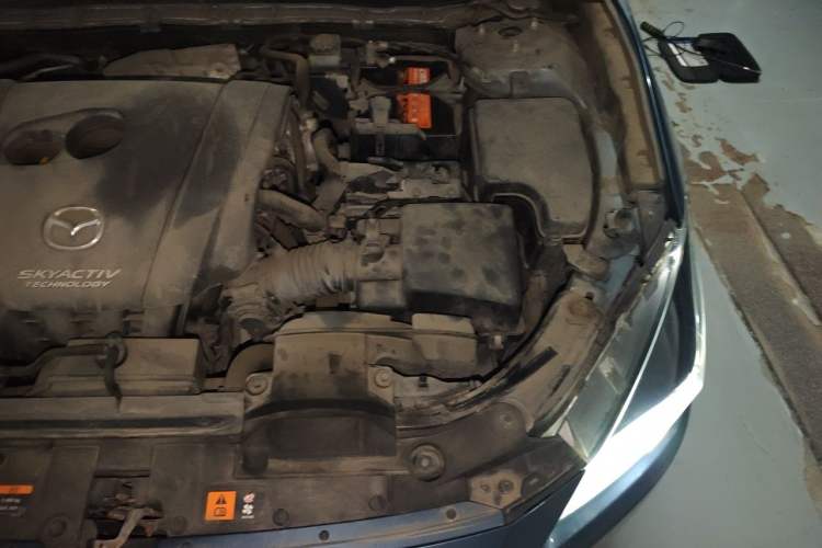 Used Mazda 3 Axela 2017 Sedan 2.0L Automatic Flagship Model China V Standard Engine Bay Left