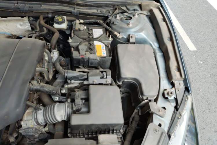 Used Mazda 3 Axela 2017 Sedan 1.5L Automatic Prestige Model China V Standard Engine Bay Left