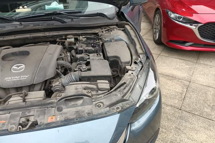 Used Mazda 3 Axela 2017 Sedan 1.5L Automatic Comfort Model Emission Standard China V Engine Bay Left