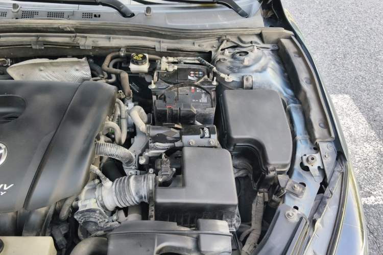 Used Mazda 3 Axela 2017 Sedan 1.5L Automatic Comfort Model China VI Standard Engine Bay Left