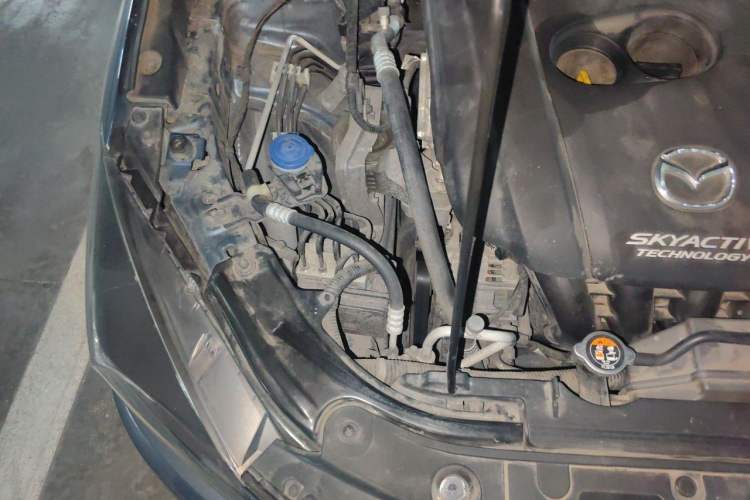 Used Mazda 3 Axela 2017 Sedan 2.0L Automatic Prestige Model China V Standard Engine Bay Right