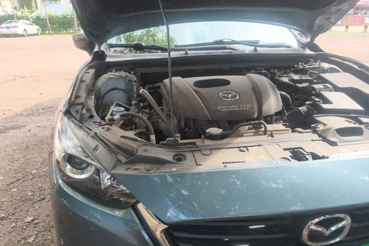 Used Mazda 3 Axela 2017 Sedan 1.5L Automatic Comfort Model Emission Standard China V Engine Bay Right