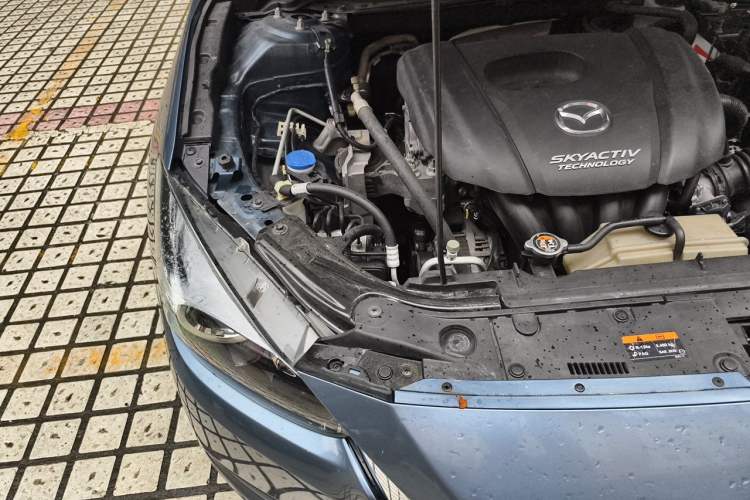Used Mazda 3 Axela 2017 Sedan 1.5L Automatic Comfort Model China VI Standard Engine Bay Right