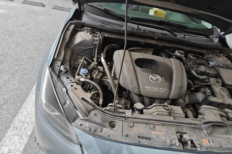 Used Mazda 3 Axela 2017 Hatchback 1.5L Automatic Luxury Model Emission Standard China V Engine Bay Right