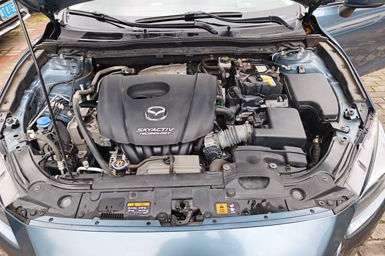 Used Mazda 3 Axela 2017 Sedan 1.5L Automatic Luxury Model Emission Standard China V Engine Bay