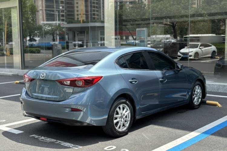 Used Mazda 3 Axela 2017 Sedan 1.5L Automatic Luxury Model Emission Standard China V Exterior 3
