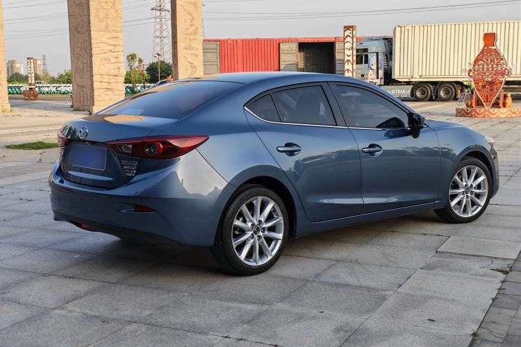 Used Mazda 3 Axela 2017 Sedan 2.0L Automatic Flagship Model China V Standard Exterior 4
