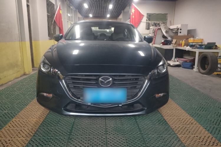 Used Mazda 3 Axela 2017 Sedan 1.5L Automatic Comfort Model Emission Standard China V Exterior 5