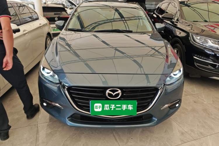 Used Mazda 3 Axela 2017 Sedan 1.5L Automatic Luxury Model Emission Standard China V Front