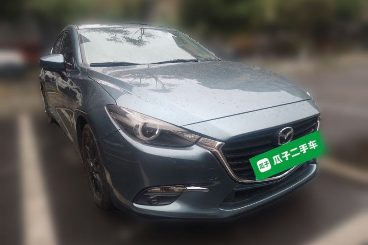 Used Mazda 3 Axela 2017 Sedan 1.5L Automatic Luxury Model China VI Standard Front Right 45 Deg