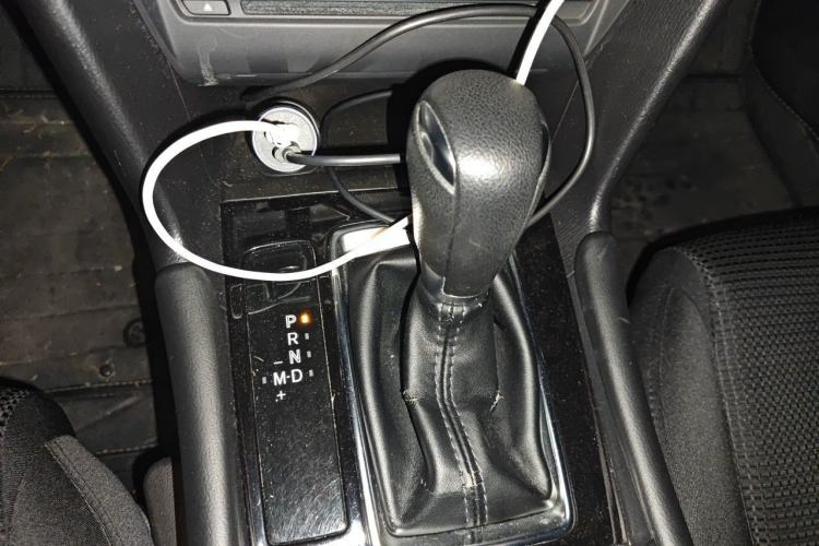 Used Mazda 3 Axela 2017 Sedan 1.5L Automatic Luxury Model Emission Standard China V Gear Lever