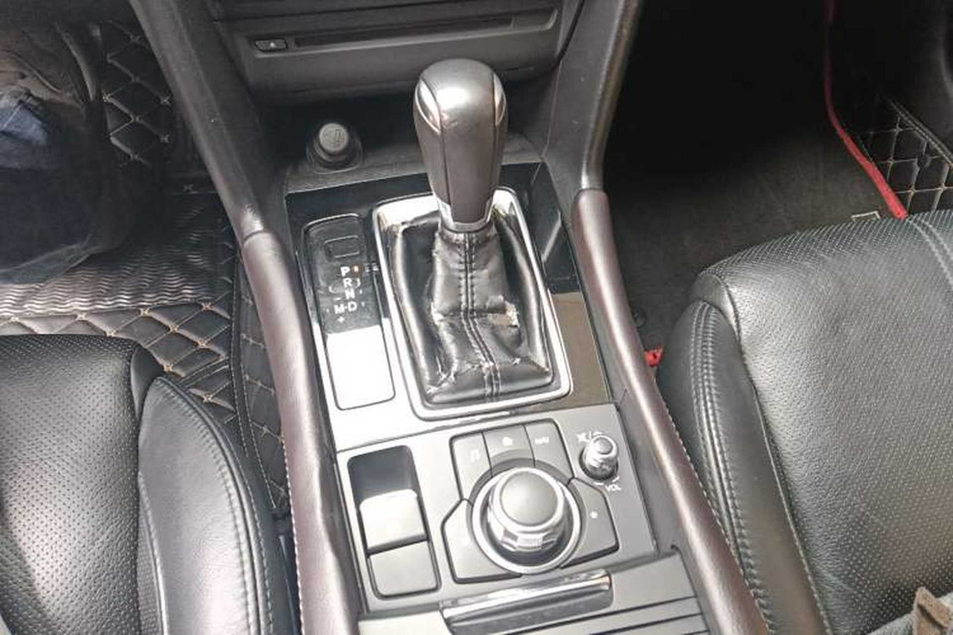 Used Mazda 3 Axela 2017 Sedan 2.0L Automatic Prestige Model China V Standard Gear Lever