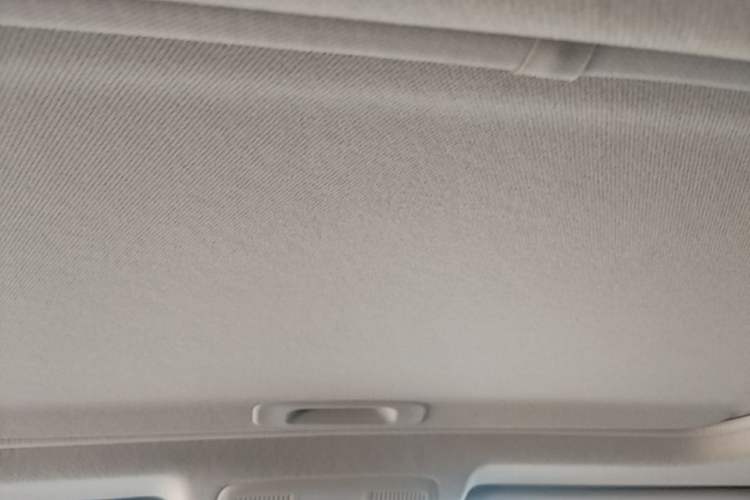 Used Mazda 3 Axela 2017 Sedan 1.5L Automatic Luxury Model Emission Standard China V Headliner