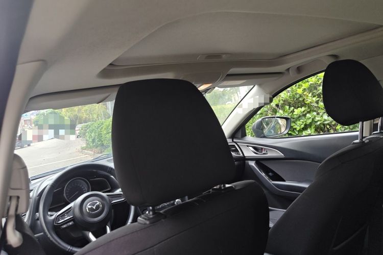 Used Mazda 3 Axela 2017 Sedan 1.5L Automatic Luxury Model Emission Standard China V Headliner