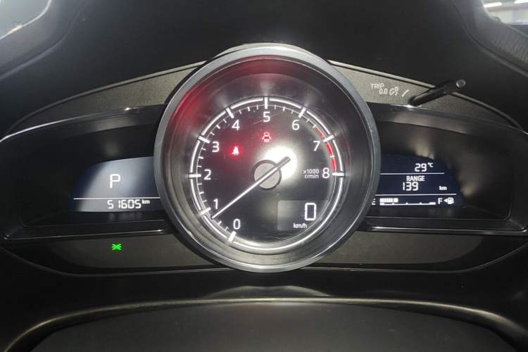 Used Mazda 3 Axela 2017 Hatchback 2.0L Automatic Sport Model China V Emission Standard Instrument Cluster