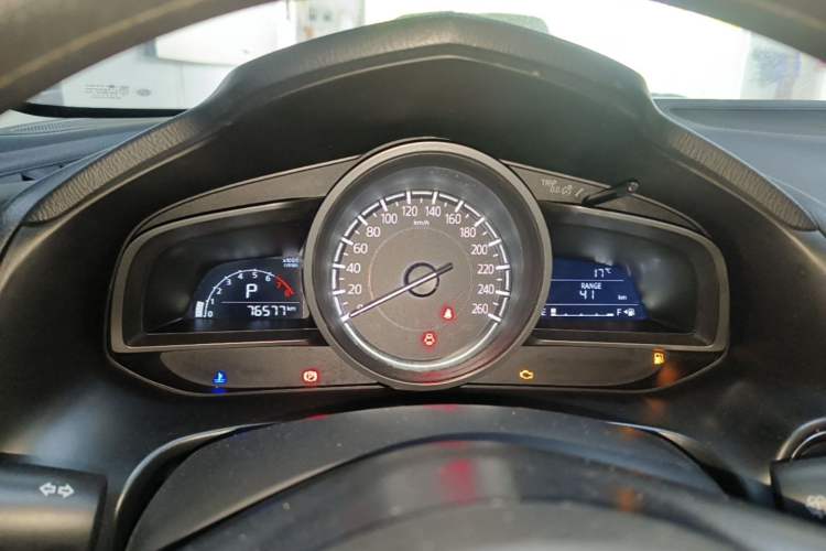 Used Mazda 3 Axela 2017 Sedan 1.5L Automatic Luxury Model Emission Standard China V Instrument Cluster