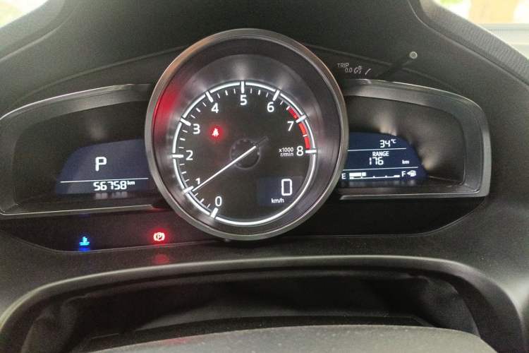 Used Mazda 3 Axela 2017 Sedan 2.0L Automatic Flagship Model China V Standard Instrument Cluster