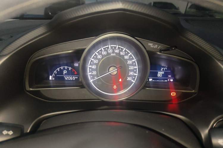 Used Mazda 3 Axela 2017 Sedan 1.5L Automatic Comfort Model Emission Standard China V Instrument Cluster