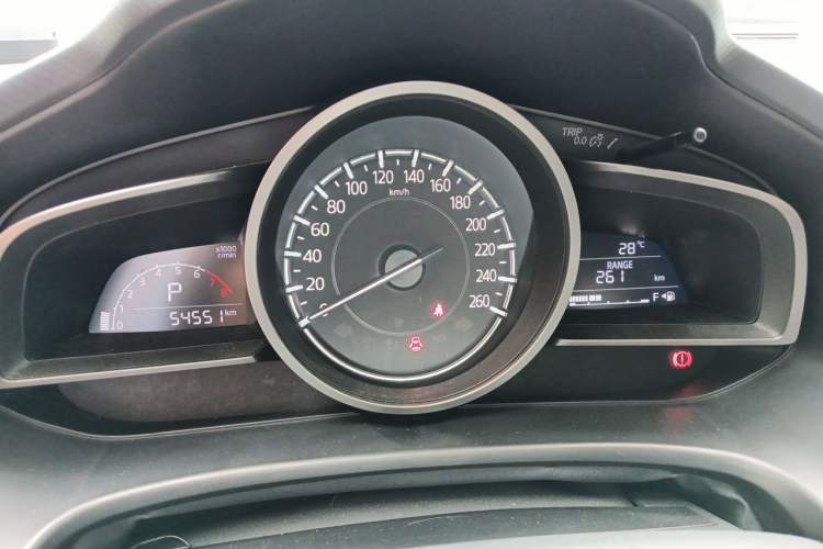Used Mazda 3 Axela 2017 Sedan 1.5L Automatic Comfort Model Emission Standard China V Instrument Cluster