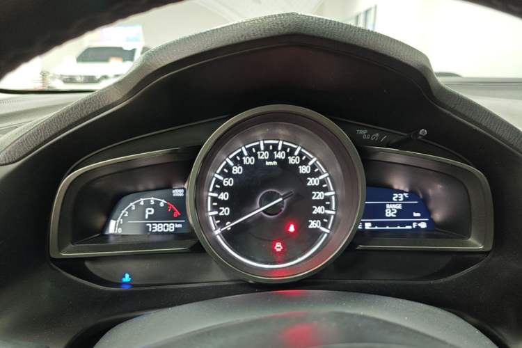 Used Mazda 3 Axela 2017 Sedan 1.5L Automatic Luxury Model Emission Standard China V Instrument Cluster
