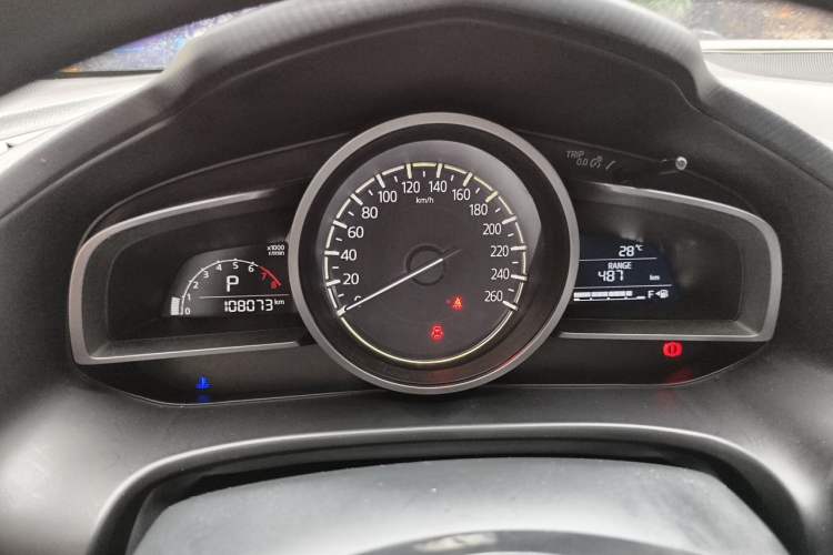 Used Mazda 3 Axela 2017 Sedan 1.5L Automatic Comfort Model China VI Standard Instrument Cluster