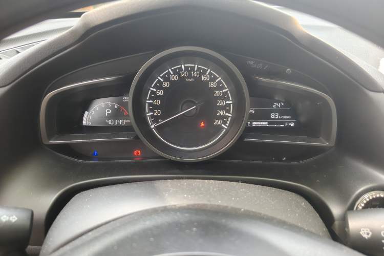 Used Mazda 3 Axela 2017 Hatchback 1.5L Automatic Luxury Model Emission Standard China V Instrument Cluster