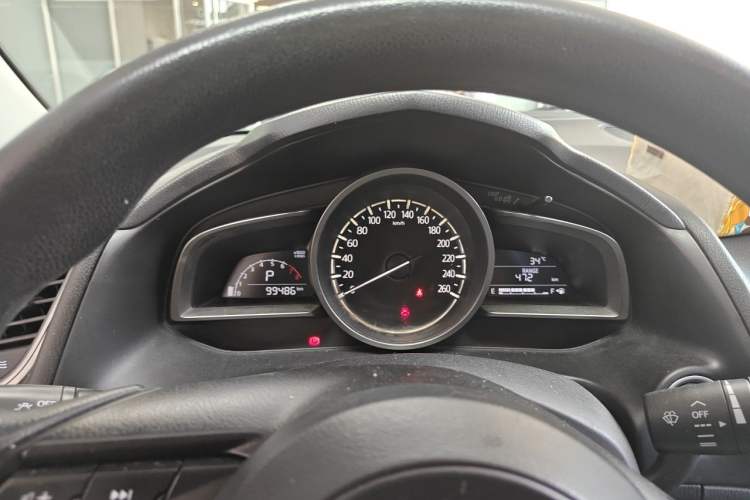 Used Mazda 3 Axela 2017 Hatchback 1.5L Automatic Luxury Model Emission Standard China V Instrument Cluster