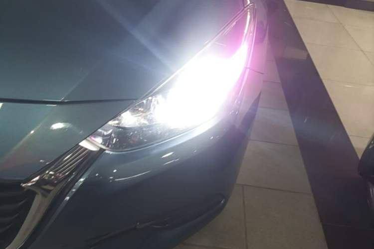 Used Mazda 3 Axela 2017 Sedan 1.5L Automatic Comfort Model Emission Standard China V Left Front Headlight