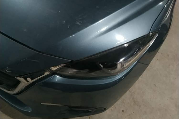 Used Mazda 3 Axela 2017 Sedan 1.5L Automatic Luxury Model Emission Standard China V Left Front Headlight