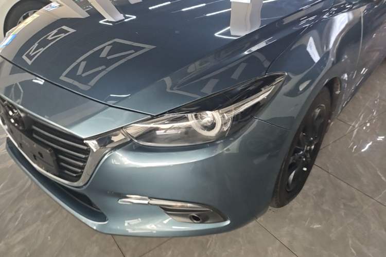Used Mazda 3 Axela 2017 Sedan 1.5L Automatic Luxury Model Emission Standard China V Left Front Headlight