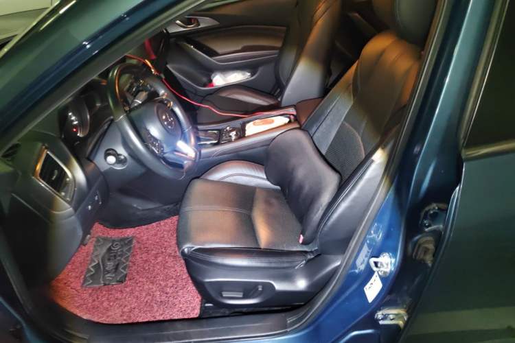 Used Mazda 3 Axela 2017 Sedan 2.0L Automatic Prestige Model China V Standard Left Front Seat