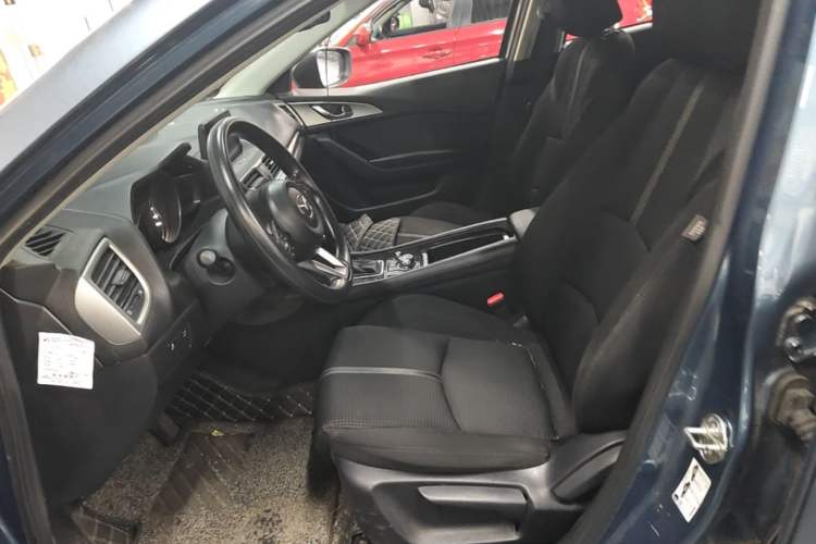 Used Mazda 3 Axela 2017 Sedan 1.5L Automatic Luxury Model Emission Standard China V Left Front Seat