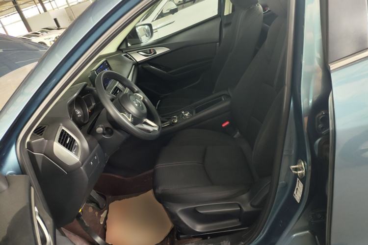 Used Mazda 3 Axela 2017 Sedan 1.5L Automatic Luxury Model Emission Standard China V Left Front Seat