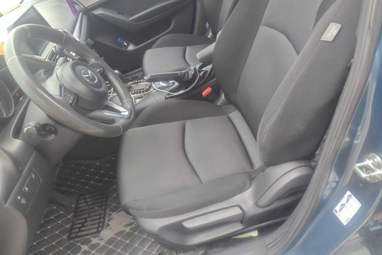 Used Mazda 3 Axela 2017 Sedan 1.5L Automatic Comfort Model Emission Standard China V Left Front Seat