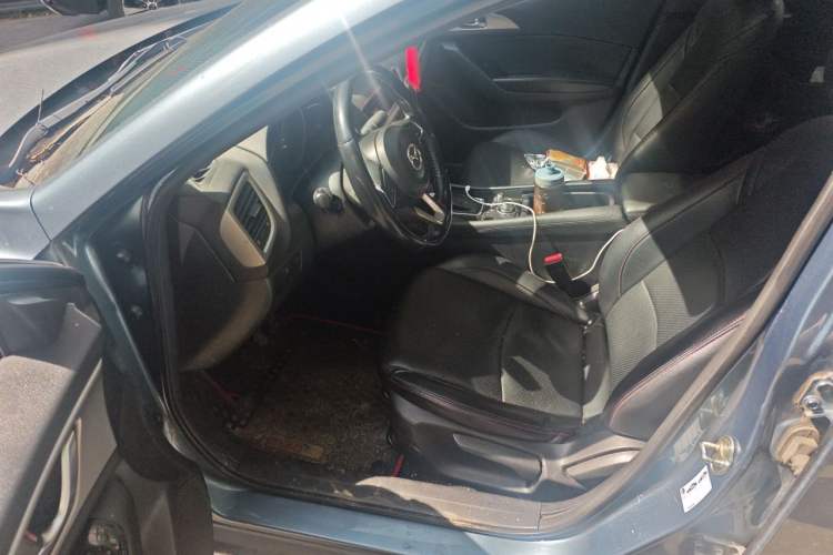 Used Mazda 3 Axela 2017 Sedan 1.5L Automatic Luxury Model Emission Standard China V Left Front Seat