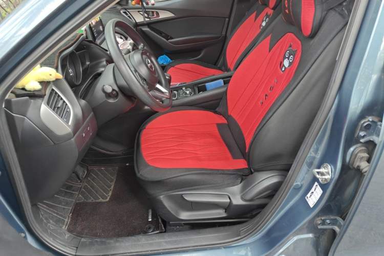Used Mazda 3 Axela 2017 Sedan 1.5L Automatic Luxury Model China VI Standard Left Front Seat