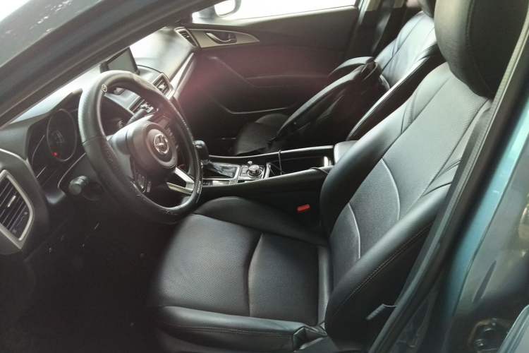 Used Mazda 3 Axela 2017 Sedan 1.5L Automatic Luxury Model Emission Standard China V Left Front Seat