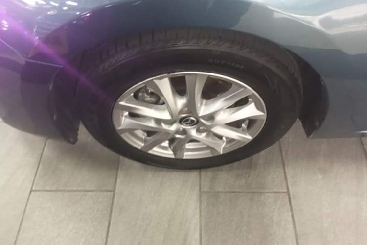 Used Mazda 3 Axela 2017 Sedan 1.5L Automatic Comfort Model Emission Standard China V Left Front Wheel Hub