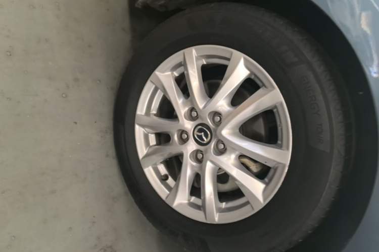 Used Mazda 3 Axela 2017 Sedan 1.5L Automatic Luxury Model Emission Standard China V Left Front Wheel Hub