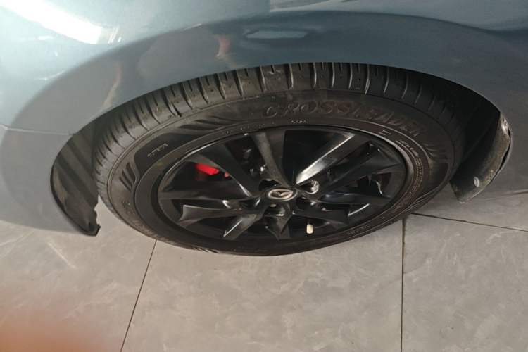 Used Mazda 3 Axela 2017 Sedan 1.5L Automatic Luxury Model Emission Standard China V Left Front Wheel Hub